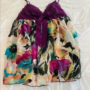 ⭕️Sexy - Inner Secrets Short Nighty.    size M